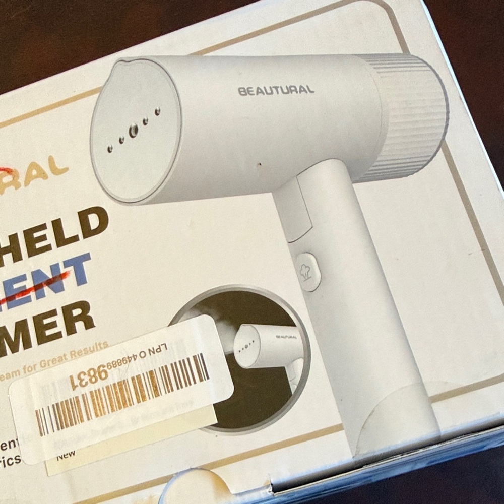 BEAUTURAL Handheld Steamer in White